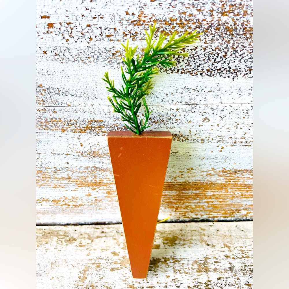 *Dark Orange Wooden Deco Carrot